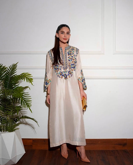 Aleena Khan designer white embroidered dress Pakistan